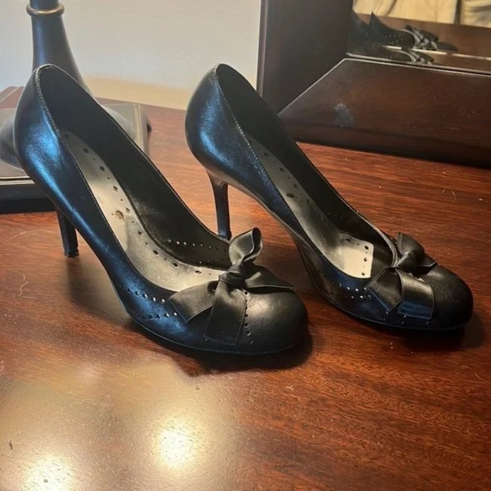 Black pumps BCBGirls 7.5